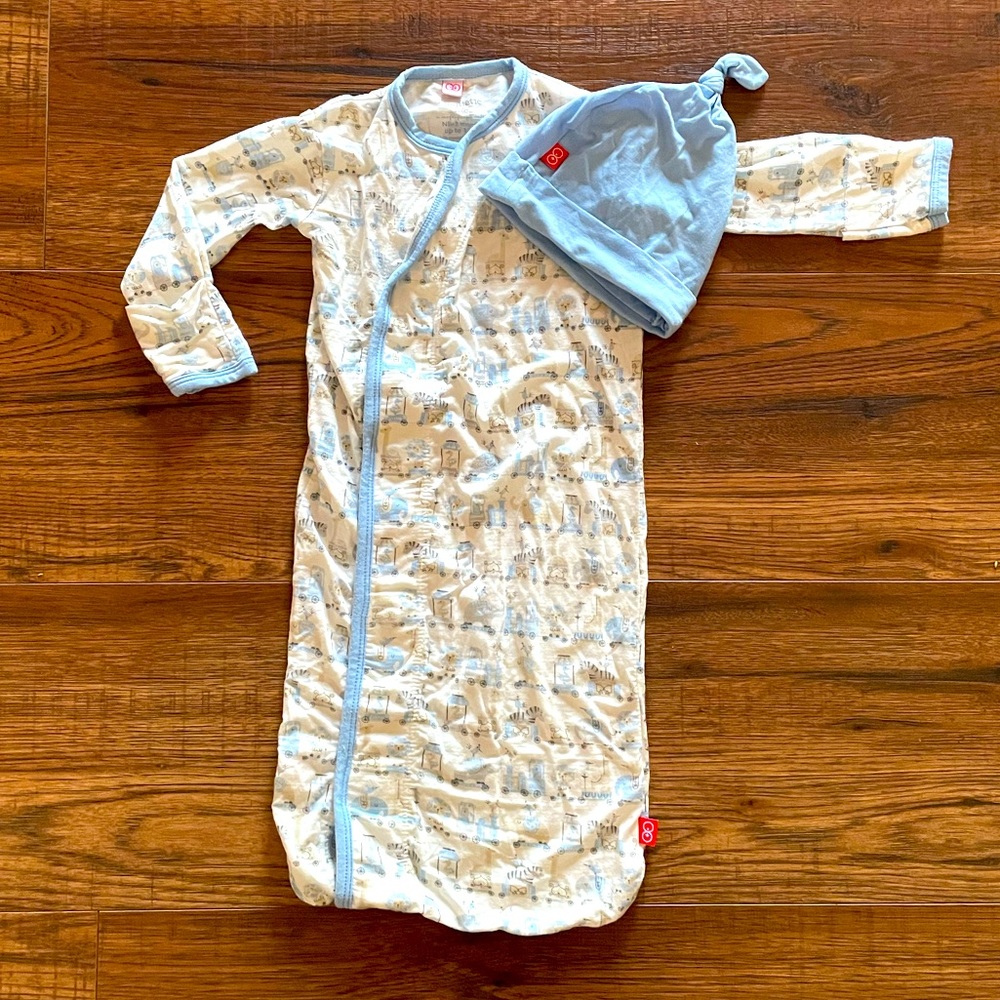 Magnetic Me Sleeper-Gown with Hat